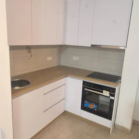 Lux Stan アパート